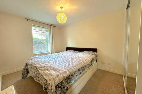 2 bedroom apartment for sale, Scholars Court, Northampton NN1