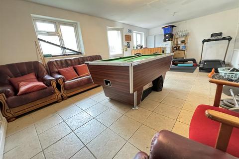 4 bedroom semi-detached house for sale, Warren Hill Road, Great Barr, Birmingham
