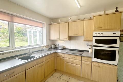 3 Harewell Drive, Sutton Coldfield, B75 6RU