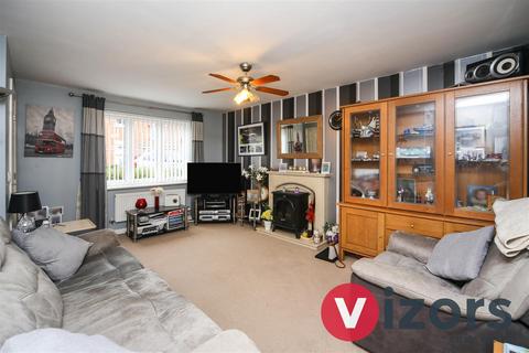 3 bedroom semi-detached house for sale, Pitchcombe Close, Lodge Park, Redditch