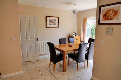 15 Anson Avenue, Calne, SN11 8FY