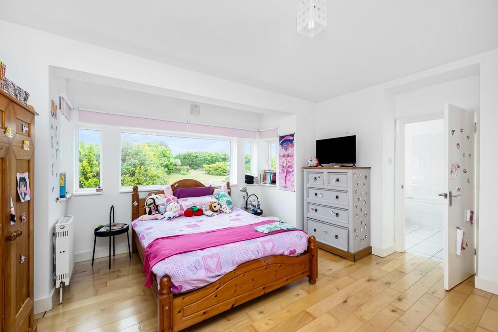 Roedean Crescent, 31-006.jpg