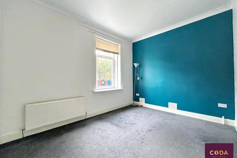 1 bedroom flat for sale, Queen Street, Kirkintilloch