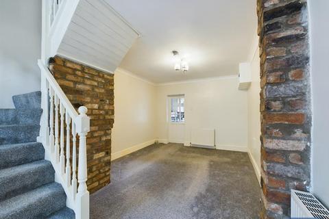 3 bedroom terraced house to rent, Church Lane, Driffield, YO25 6SX