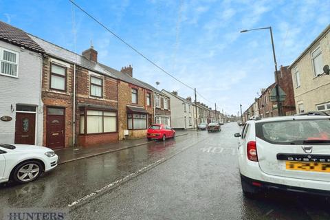 3 bedroom terraced house to rent, North Road East, Wingate
