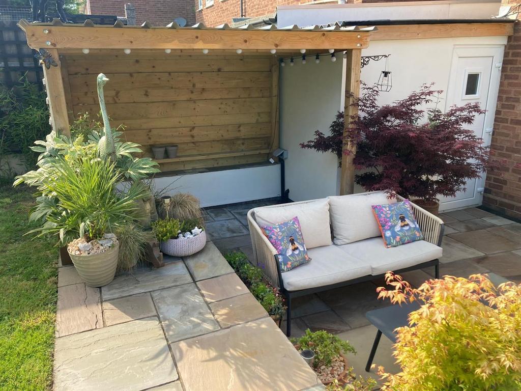 Pleasant Rear Garden