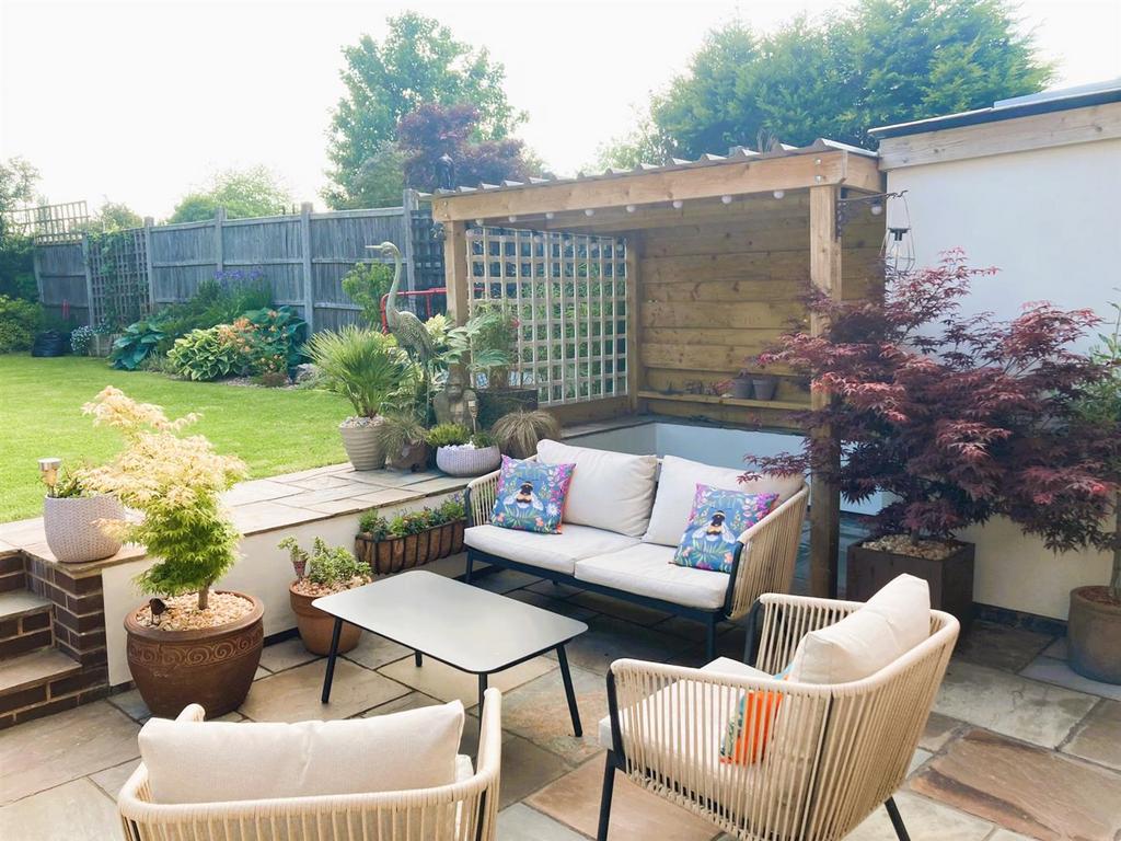 Pleasant Rear Garden