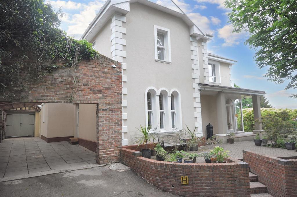 The Villas, StokeonTrent 6 bed detached house for sale £675,000
