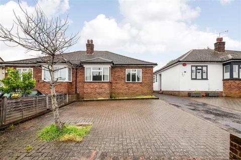 2 bedroom semi-detached bungalow for sale, Sunnybank, Warlingham CR6