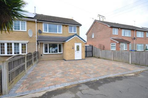 3 bedroom semi-detached house for sale, St. Michaels Drive, Thorne