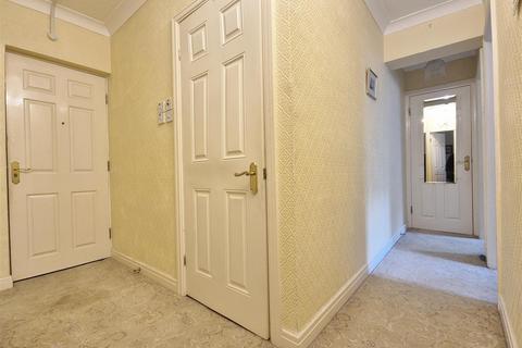 2 bedroom retirement property for sale, Fairhaven Court, Woodlands Road, Ansdell