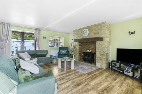 3 bedroom barn conversion for sale, Merton Road, Ambrosden, Bicester