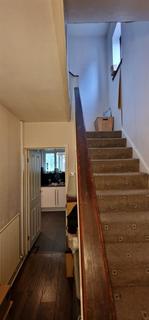 3 bedroom semi-detached house to rent, Jerome Road, Walsall