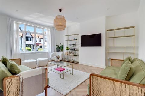 4 bedroom terraced house to rent, All Souls Avenue, London, NW10