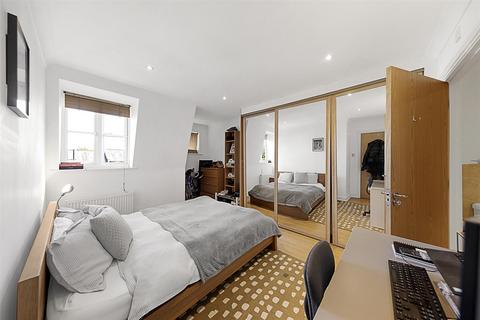 3 bedroom flat to rent, Melville Court, SW2