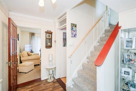 23 Valley Side, London, E4 7SR