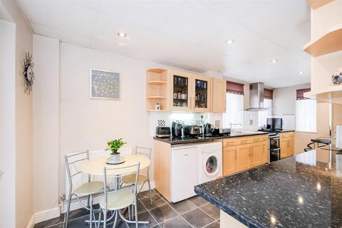 23 Valley Side, London, E4 7SR