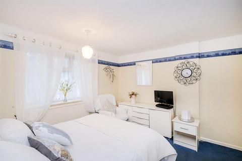 23 Valley Side, London, E4 7SR