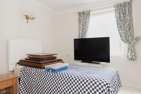 2 bedroom retirement property for sale, Linkfield Lane, Redhill