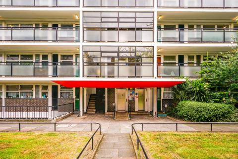 2 bedroom flat to rent, Sullivan House, Churchill Gardens, London, SW1V