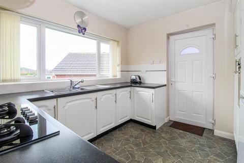 2 bedroom semi-detached bungalow for sale, Hollingthorpe Avenue, Wakefield WF4