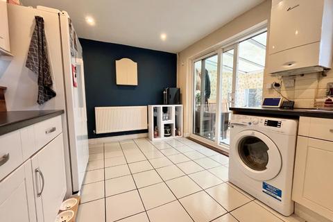 20 Kentstone Close, Northampton, NN2 8QW