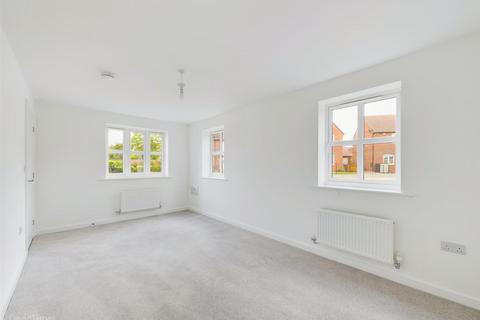 3 bedroom semi-detached house for sale, Chadburn Road, Nottingham NG15