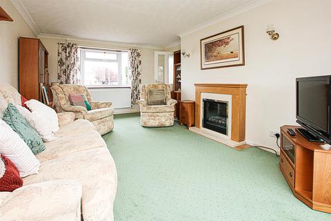 3 bedroom detached bungalow for sale, Baker Drive, Cambridge CB25