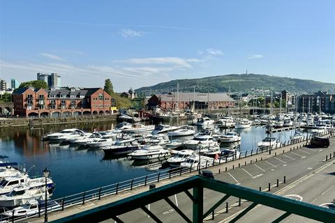 1 bedroom apartment for sale, Empress House, Trawler Road Marina, Swansea