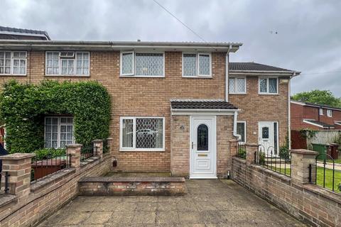 15 Aysgarth Drive, Wakefield, WF2 8UG