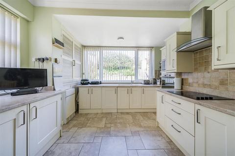 4 bedroom detached bungalow for sale, Hendrefoilan Road, Sketty, Swansea