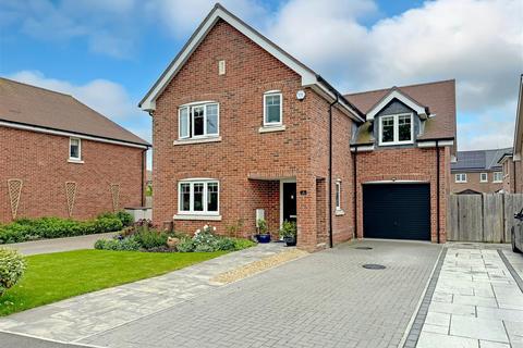 4 Abbots Field, Yapton, Arundel, BN18 0GE