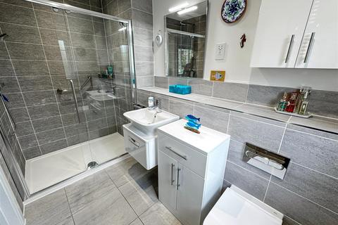 4 Abbots Field, Yapton, Arundel, BN18 0GE