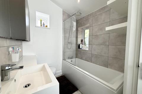 18 Green Street, Cardiff, CF11 6LN