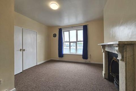 1 bedroom apartment to rent, Kingsholm Road, Gloucester