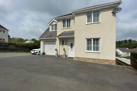 61 Alltiago Road, Pontarddulais, Swansea, SA4 8HU