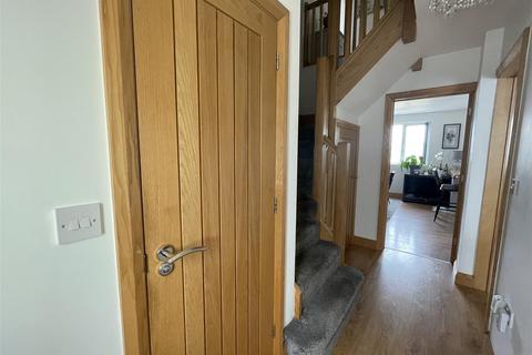 61 Alltiago Road, Pontarddulais, Swansea, SA4 8HU