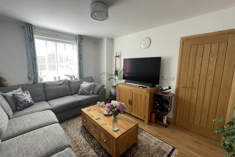 61 Alltiago Road, Pontarddulais, Swansea, SA4 8HU