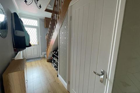 6 Bryncwar Road, Penygroes, Llanelli, SA14 7PG