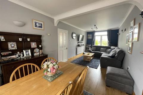 6 Bryncwar Road, Penygroes, Llanelli, SA14 7PG