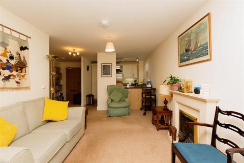 2 bedroom apartment for sale, Arden Grange, High Street, Knowle, Solihull, B93 0LL