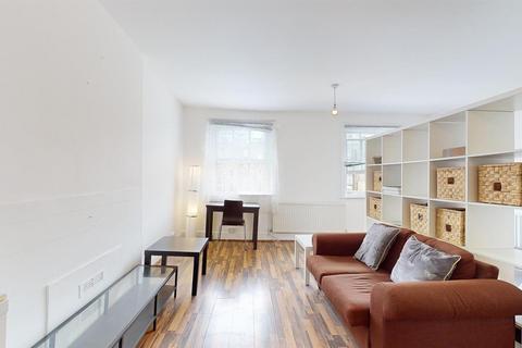 Studio to rent, Spring Street, W2 3RA