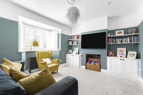 4 The Close, Richmond, TW9 4QW