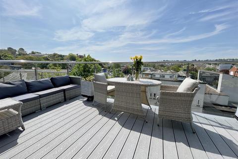 2, James House James Place, Truro, TR1 1JL