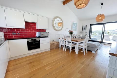 2, James House James Place, Truro, TR1 1JL