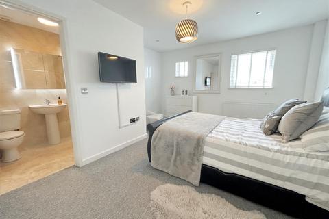 2, James House James Place, Truro, TR1 1JL