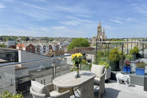 2, James House James Place, Truro, TR1 1JL