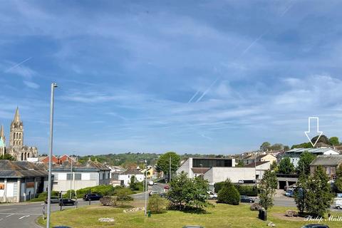 2, James House James Place, Truro, TR1 1JL