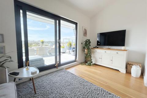 2, James House James Place, Truro, TR1 1JL
