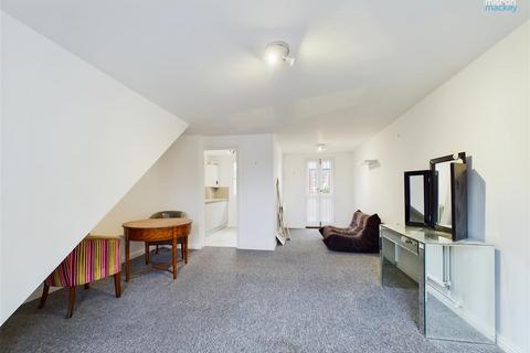 2 bedroom flat to rent, Dukes Lane, Brighton, BN1 1GB